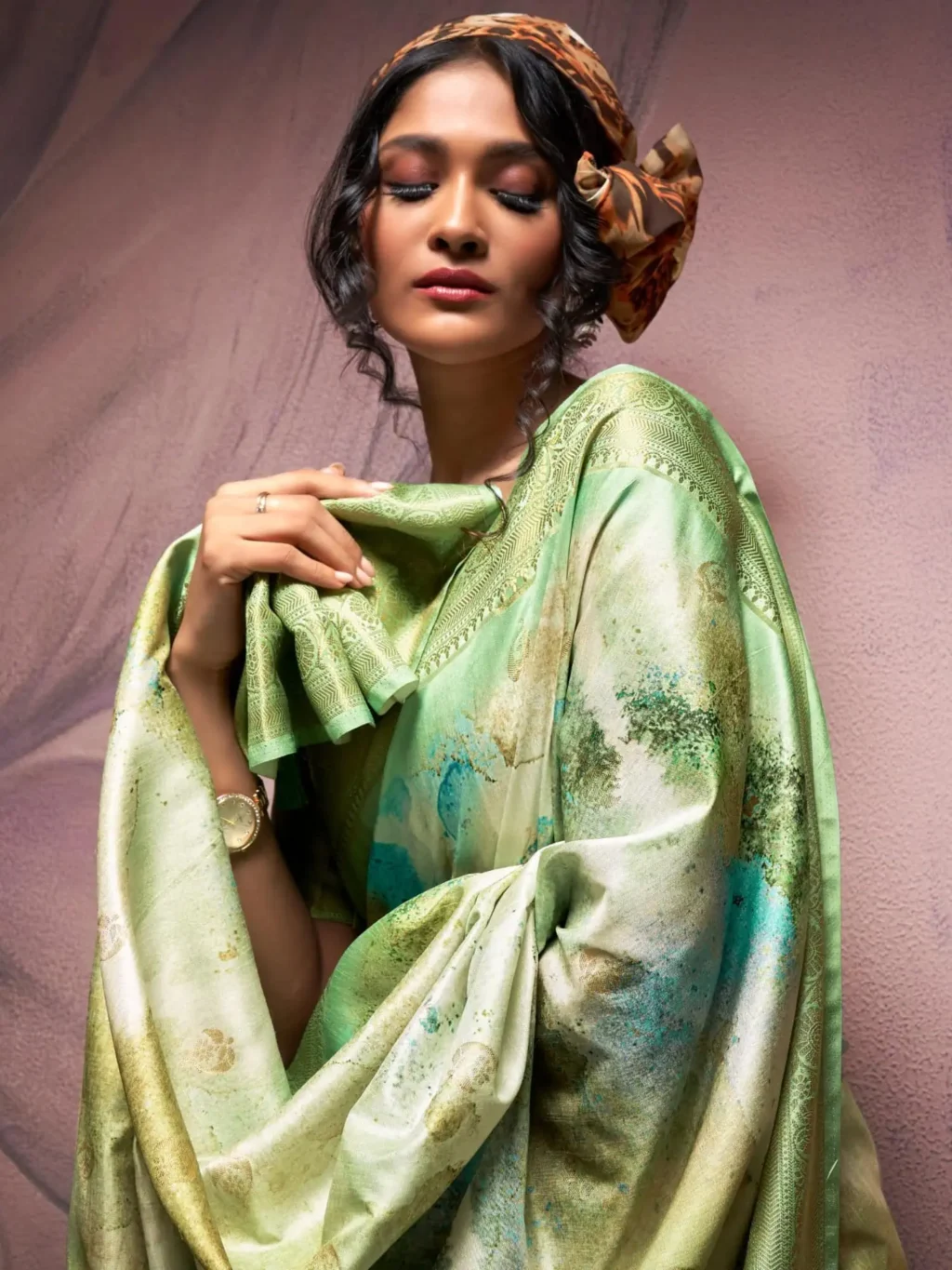 Green Handloom Silk Saree - Image 2